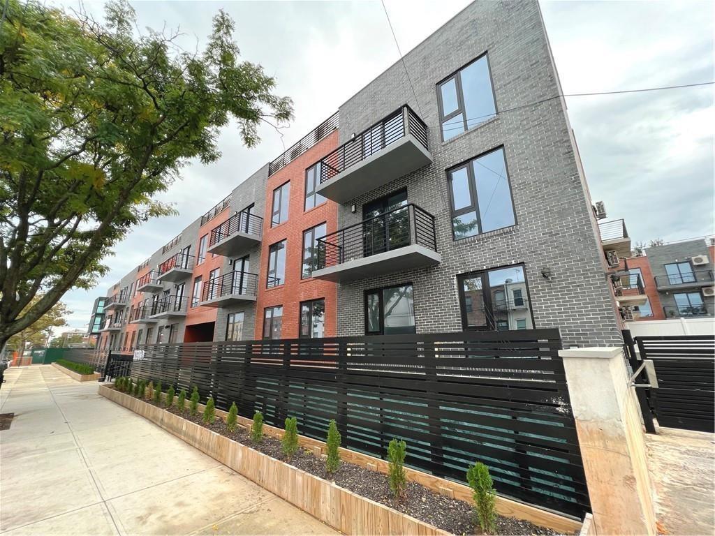 1238 63rd St Unit D239