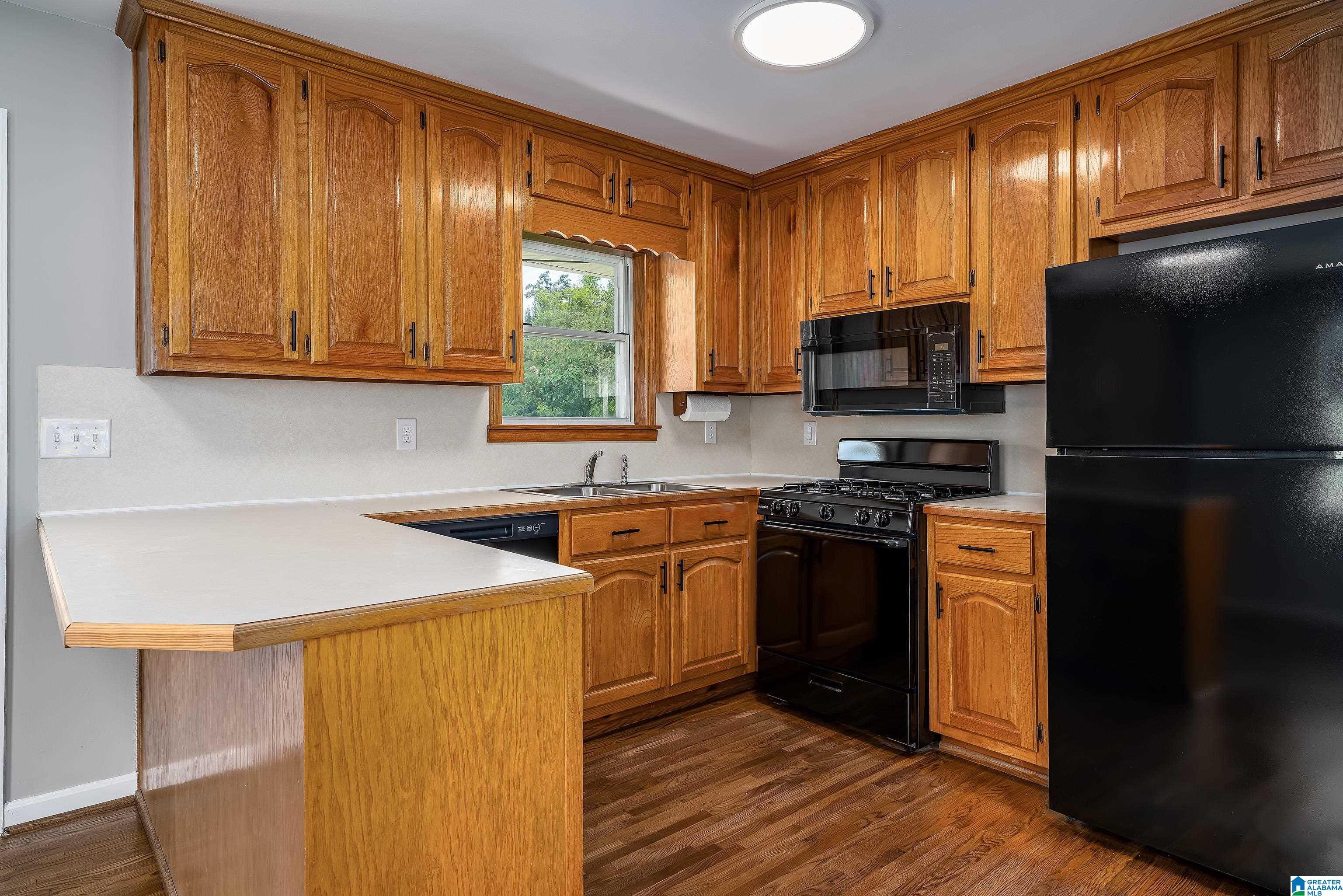 816 Whaley Road Fultondale, AL 35068 - Photo 7 of 26