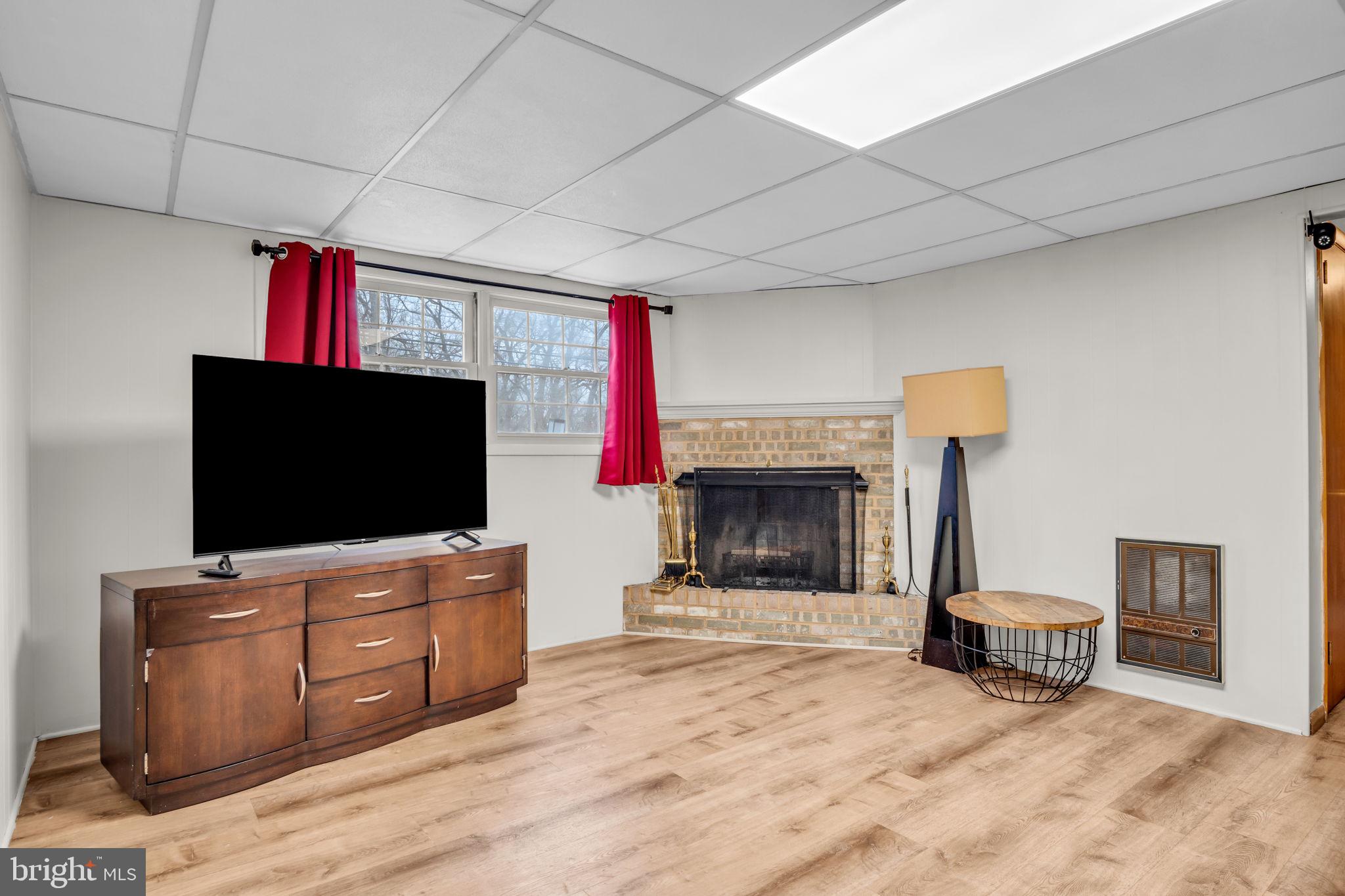 7169 Chambers Hill Road Harrisburg, PA 17111 - Photo 13 of 25