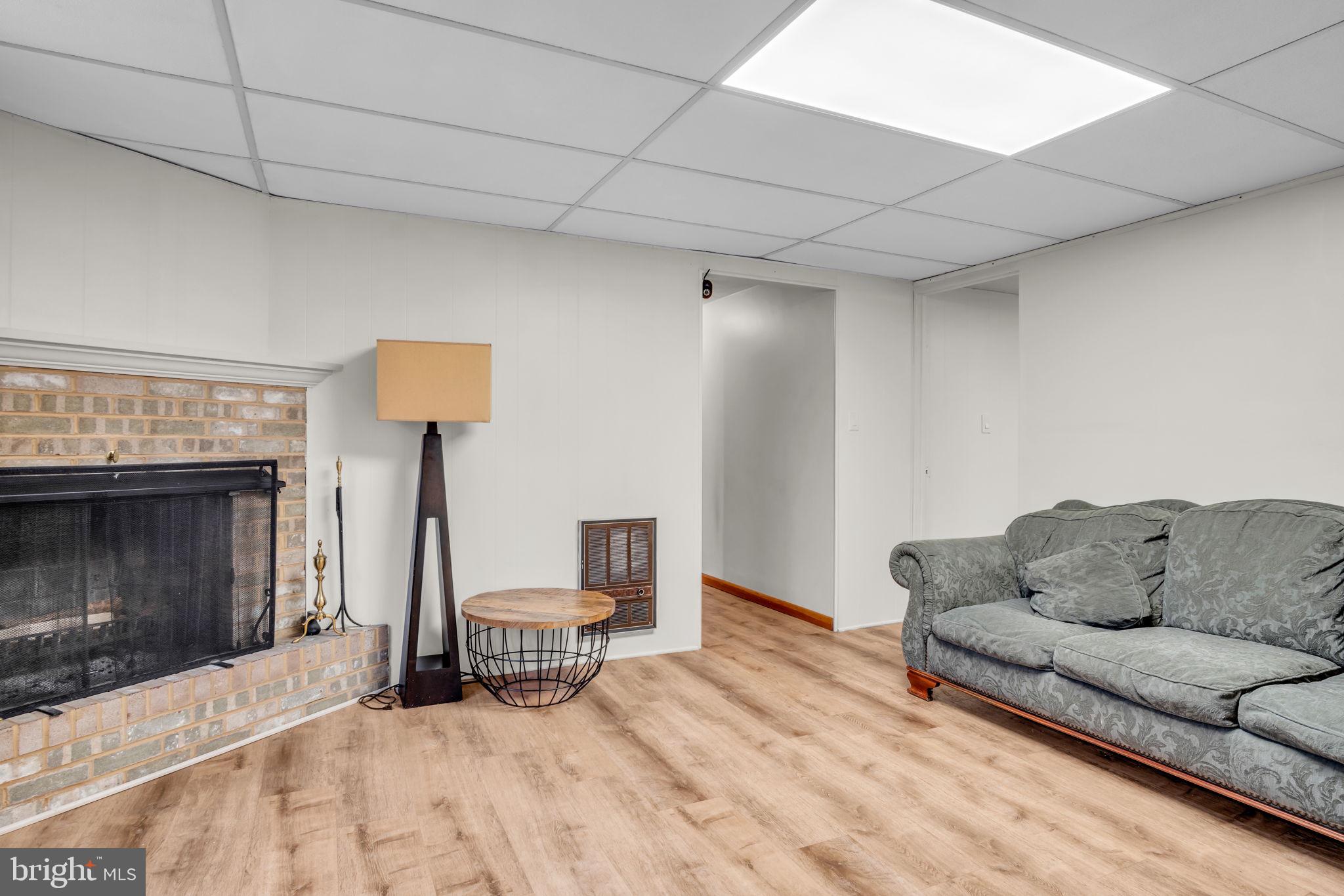 7169 Chambers Hill Road Harrisburg, PA 17111 - Photo 14 of 25