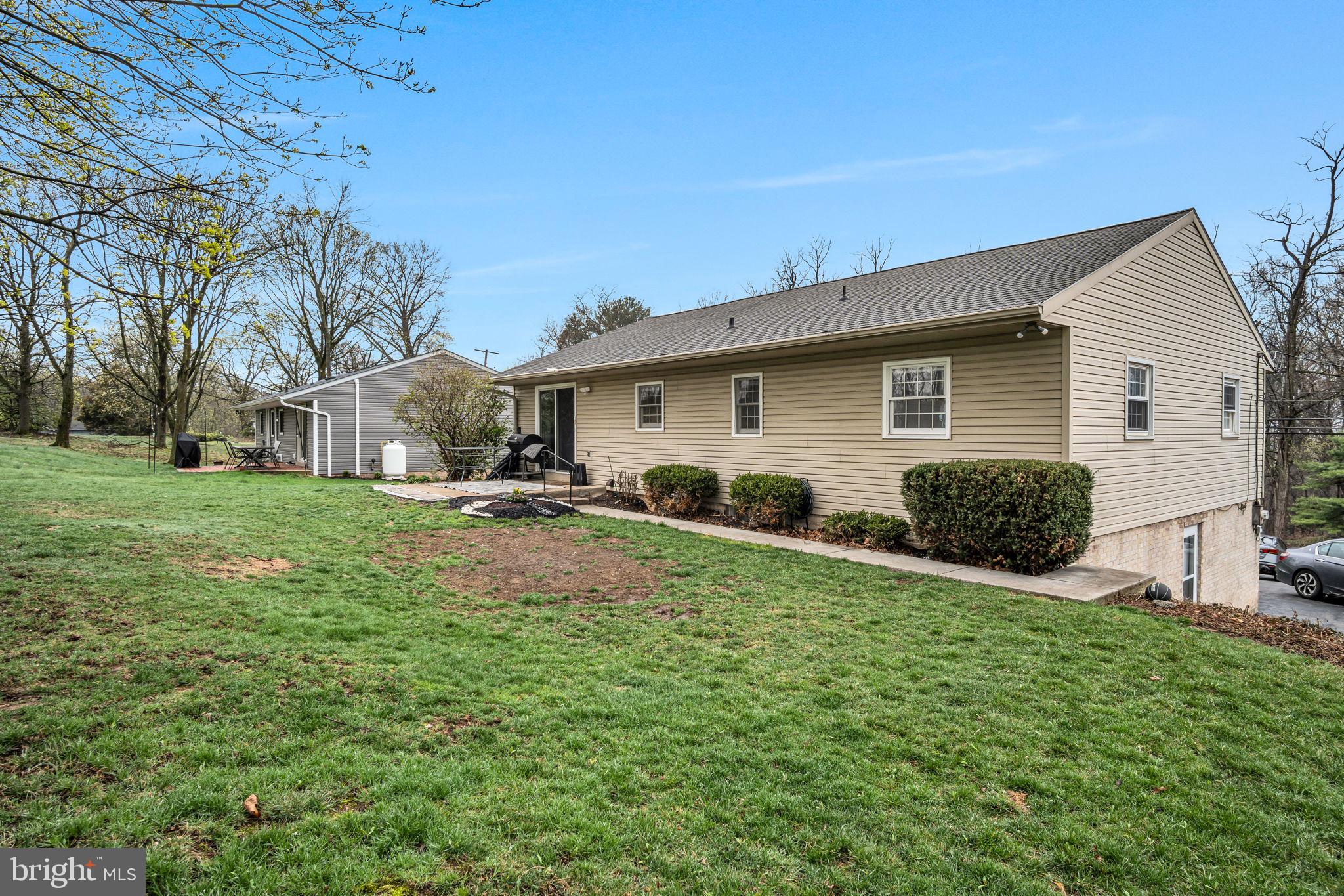 7169 Chambers Hill Road Harrisburg, PA 17111 - Photo 24 of 25