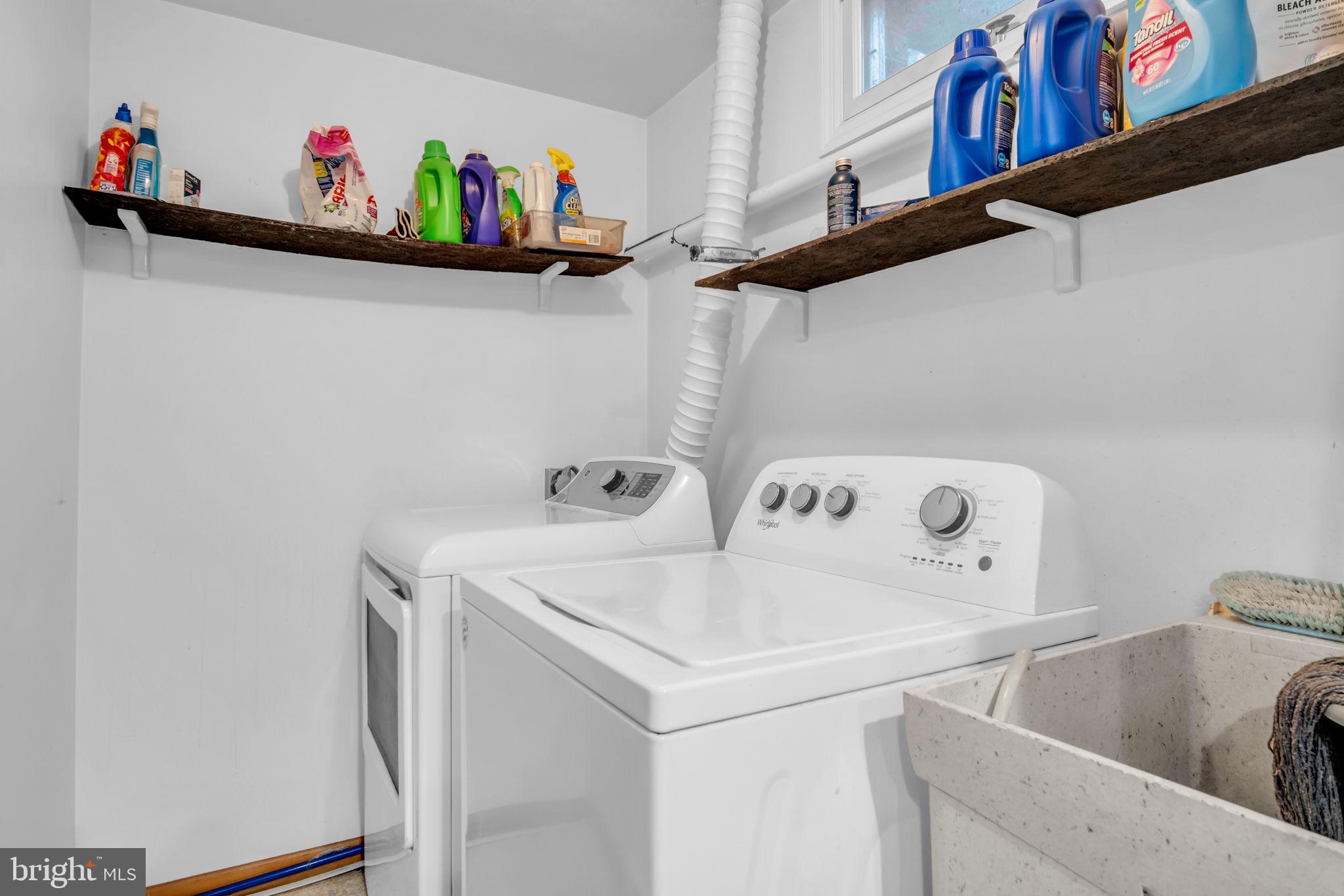 7169 Chambers Hill Road Harrisburg, PA 17111 - Photo 10 of 25