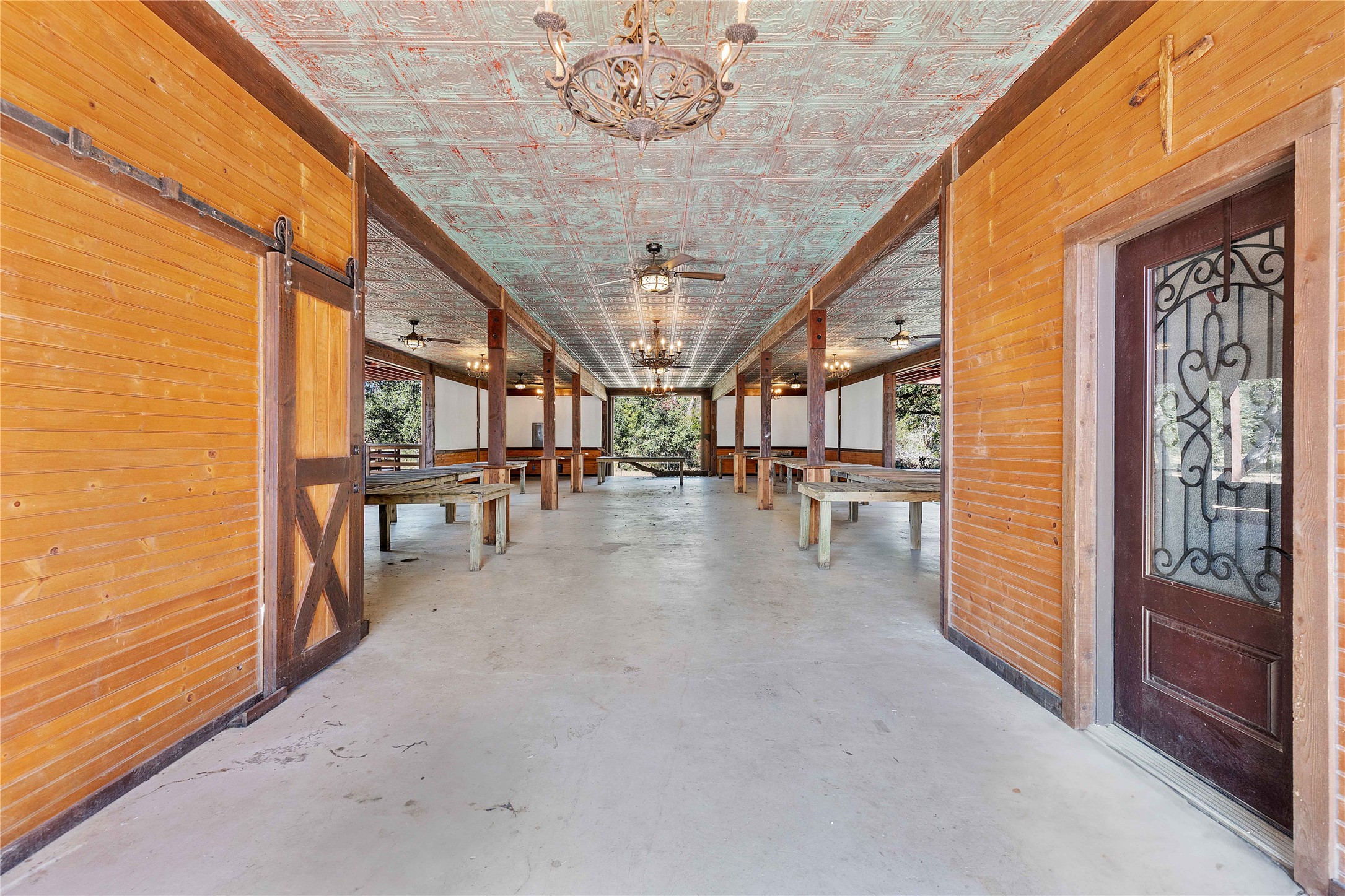 6641 Eagle Road Anahuac, TX 77514 - Photo 44 of 47