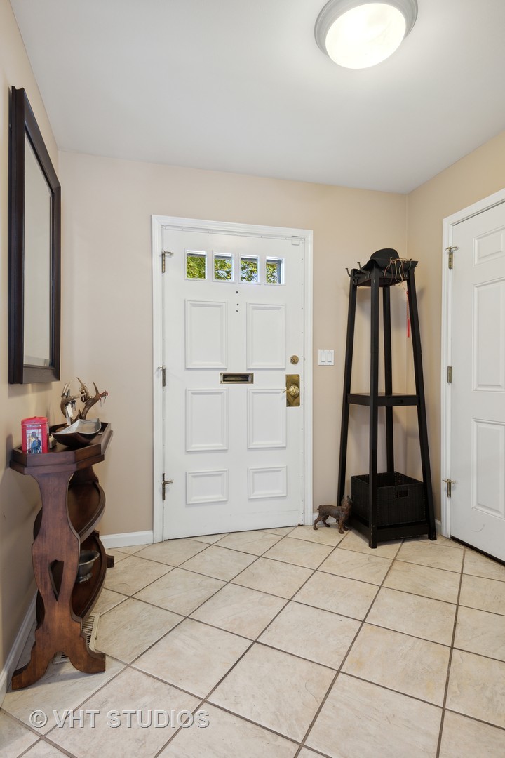 708 Gregg Road Northbrook, IL 60062 - Photo 22 of 43