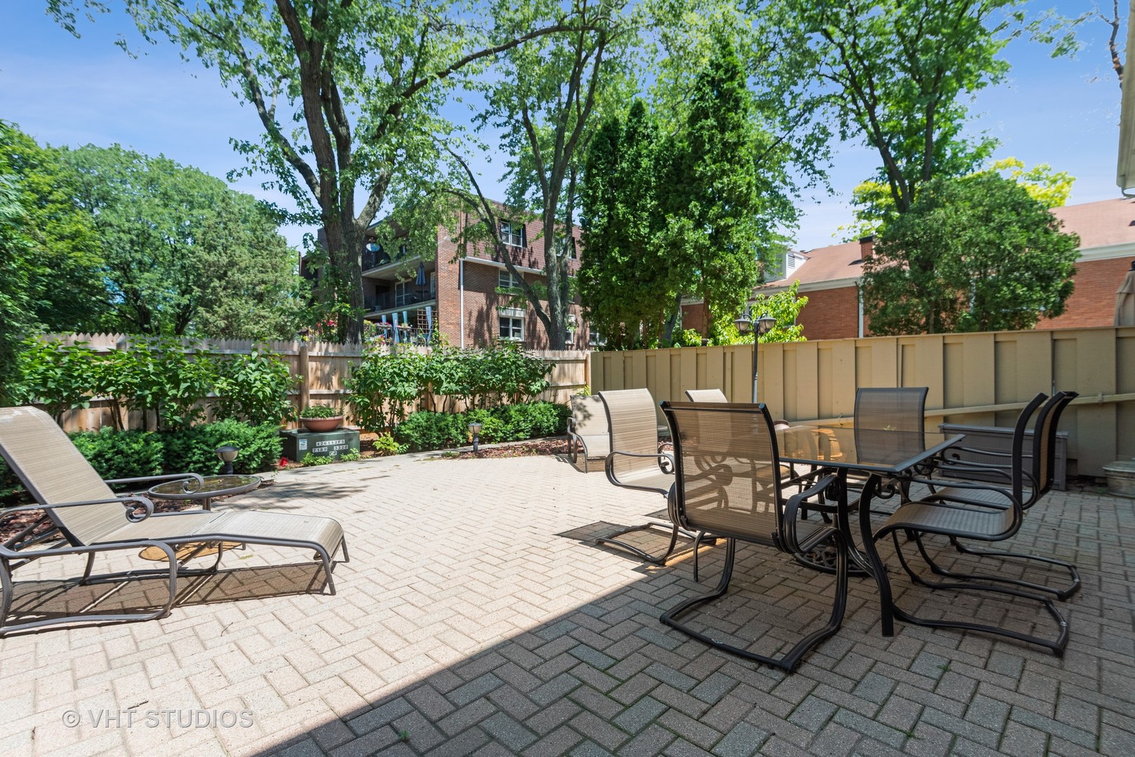 708 Gregg Road Northbrook, IL 60062 - Photo 38 of 43 a view of a backyard with sitting area