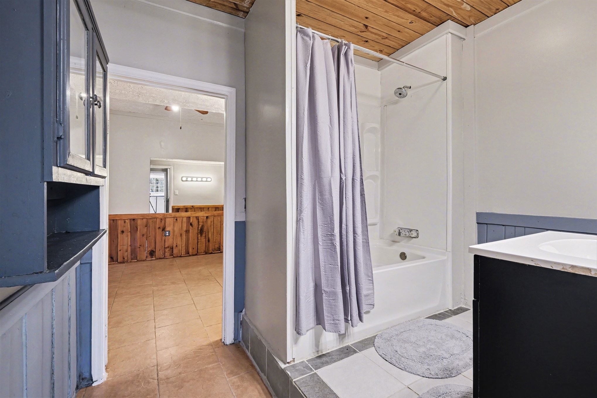 2650 Pretty Creek Road Nunnelly, TN 37137 - Photo 12 of 30 a view of a bathroom from the hallway