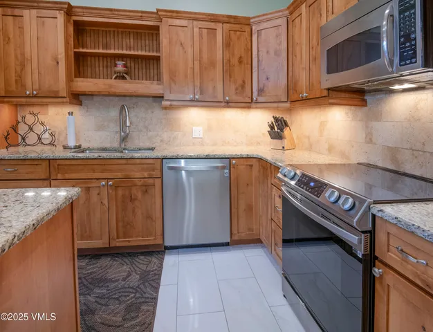 $875,000 | 295 Main Street, Unit R306, Edwards, CO 81632