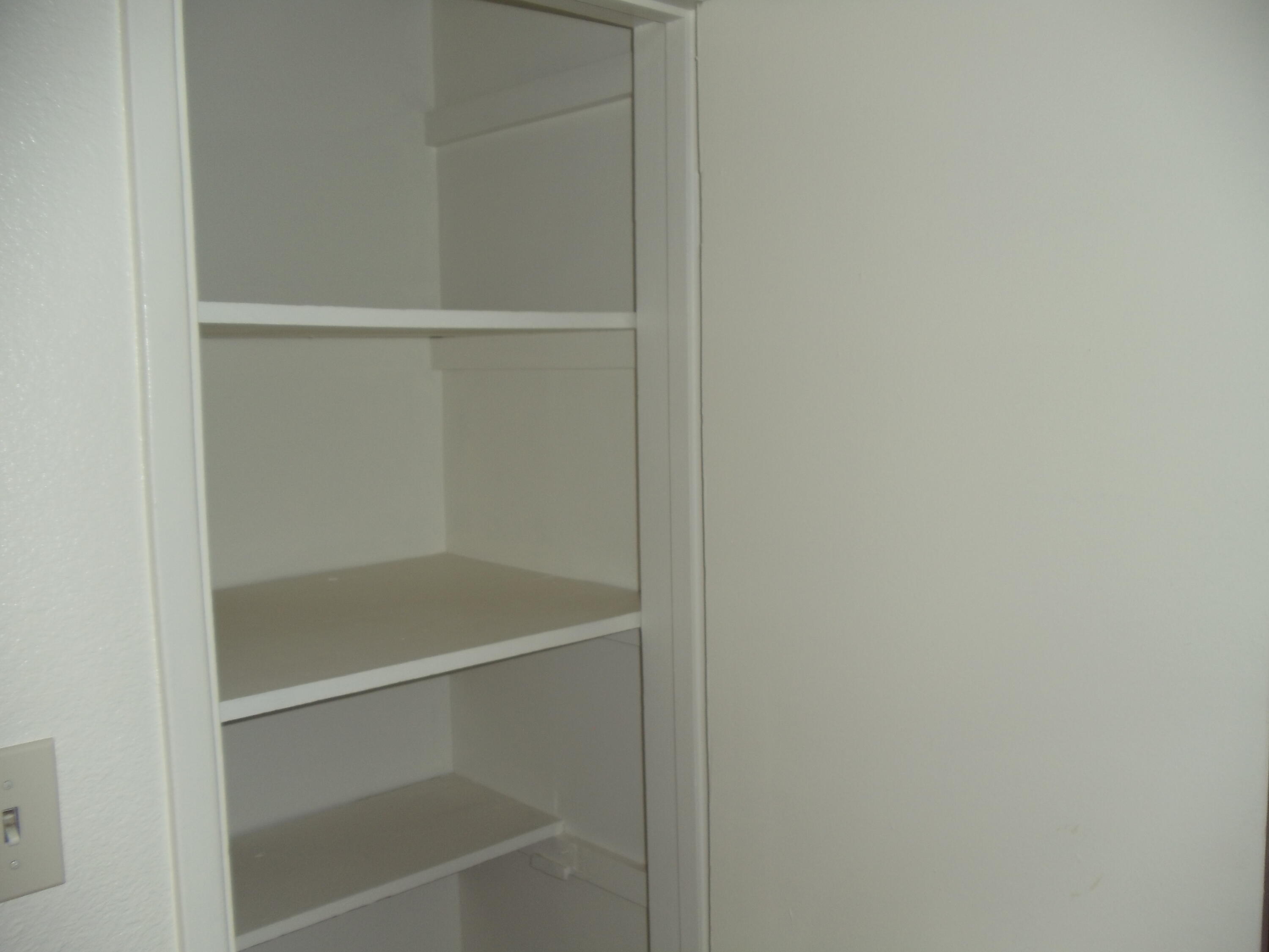 45153 Date Avenue Lancaster, CA 93534 - Photo 21 of 22 a bathroom with a bathtub