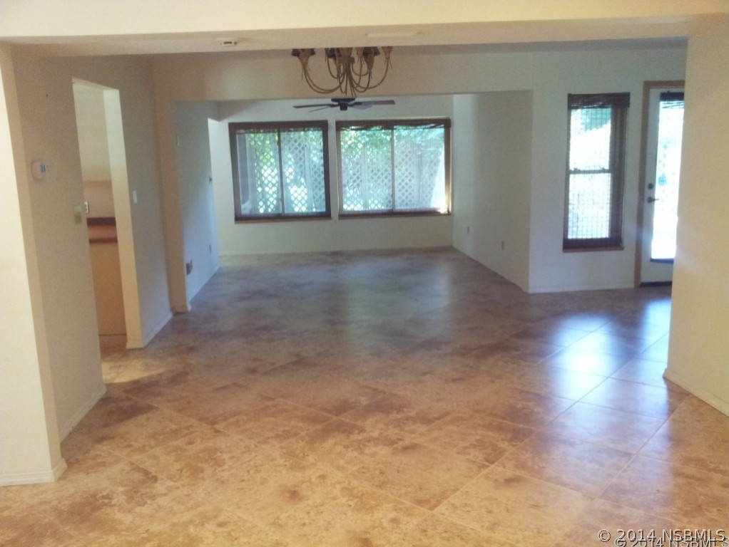 625 Old Mission Road Edgewater, FL 32132 - Photo 9 of 22 Gallery Image 9