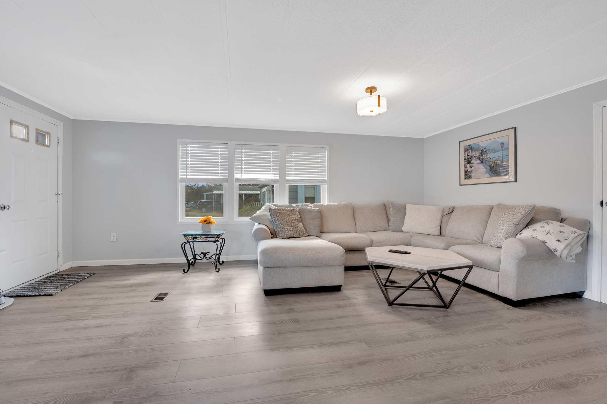 12 Castle Road Attleboro, MA 02703 - Photo 11 of 29 Gallery Image 11