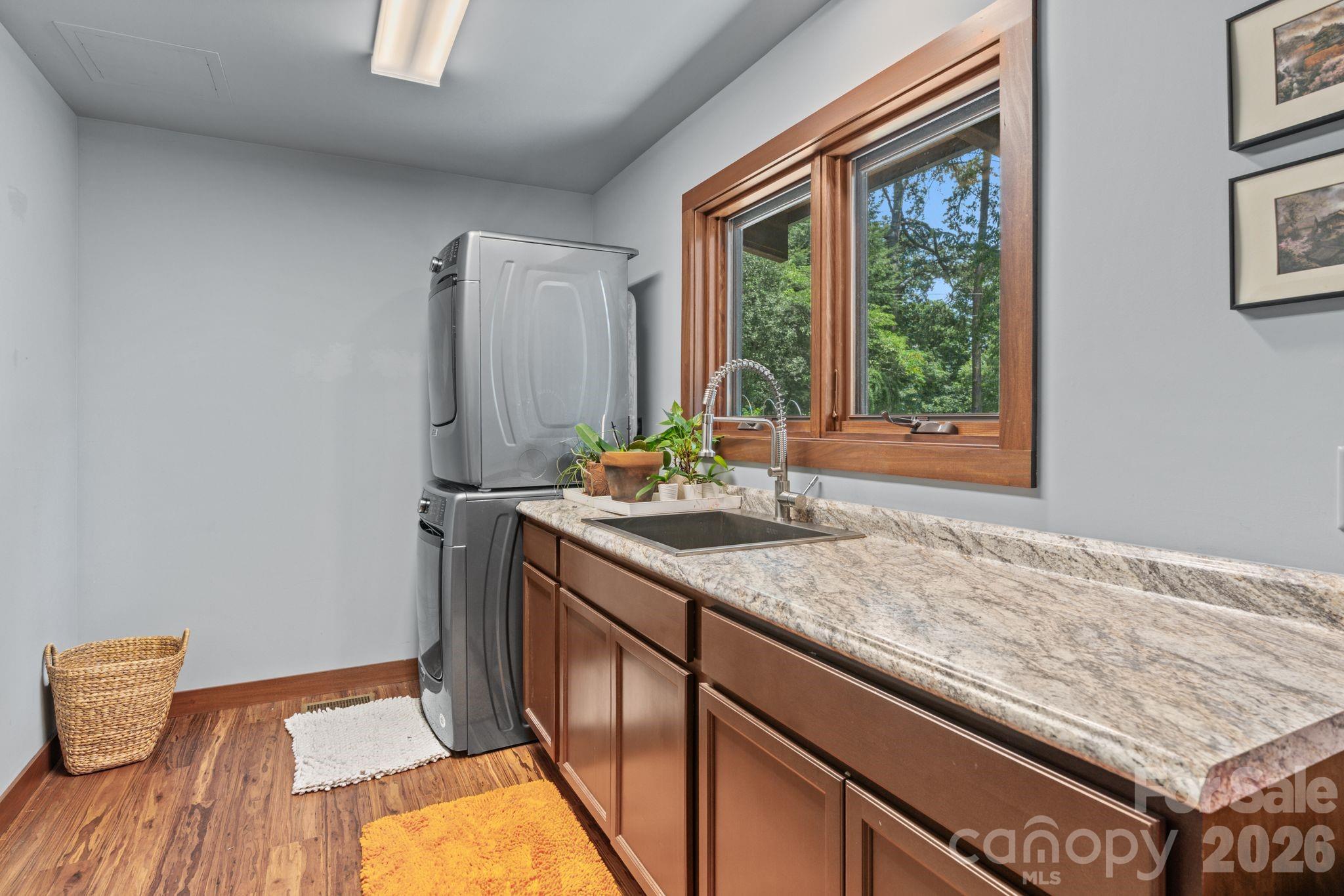 39 Wolf Road Asheville, NC 28805 - Photo 31 of 35 Gallery Image 31