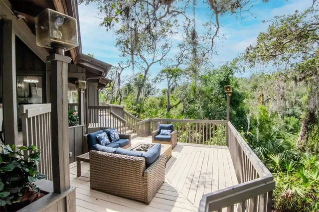 $1,650,000 | 1296 Weybridge Lane, Dunedin, FL 34698