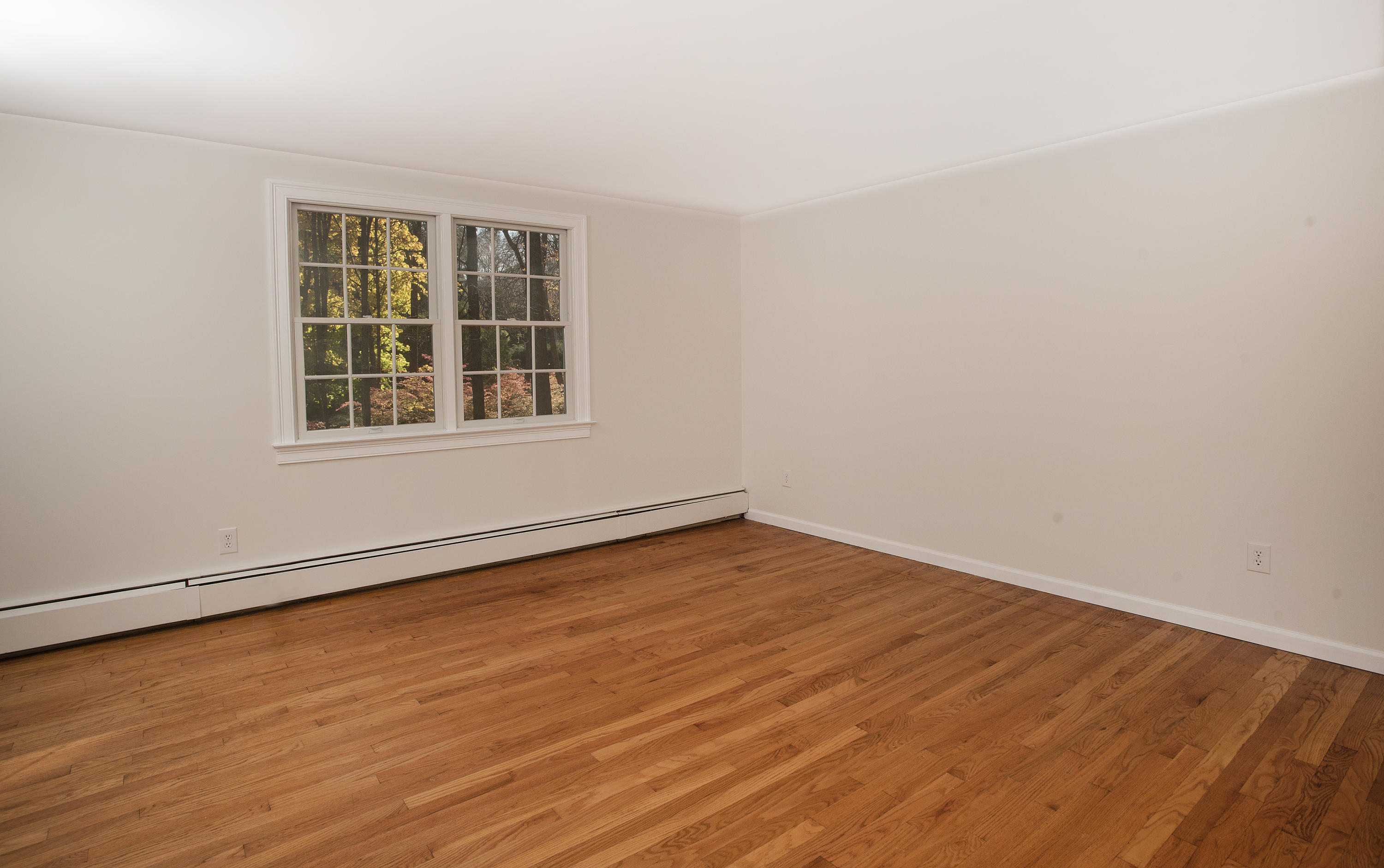 32 Putnam Road New Canaan, CT 06840 - Photo 12 of 25 Master bedroom
