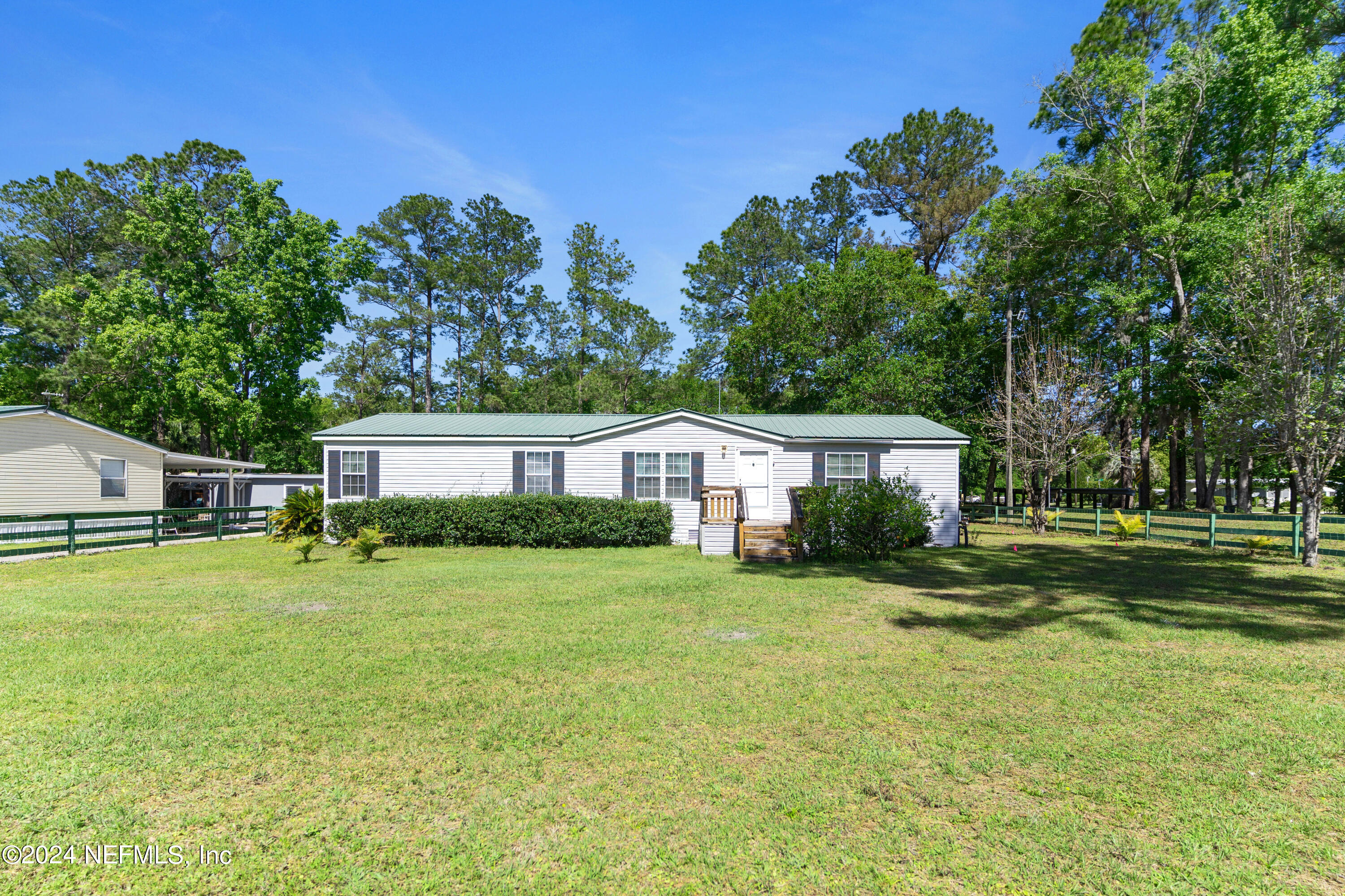 101 Ross Road Satsuma, FL 32189 - Photo 1 of 21 1712312180231_1712262105140_dsc01756