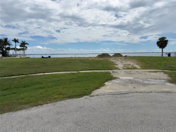 $850,000 | 4460 Gardner Drive, Port Charlotte, FL 33952