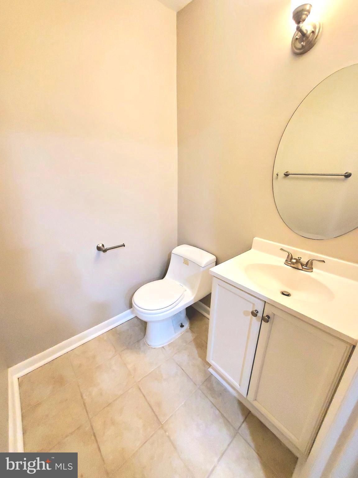 11632 Newbridge Court Reston, VA 20191 - Photo 38 of 39 Lower Level Bath!