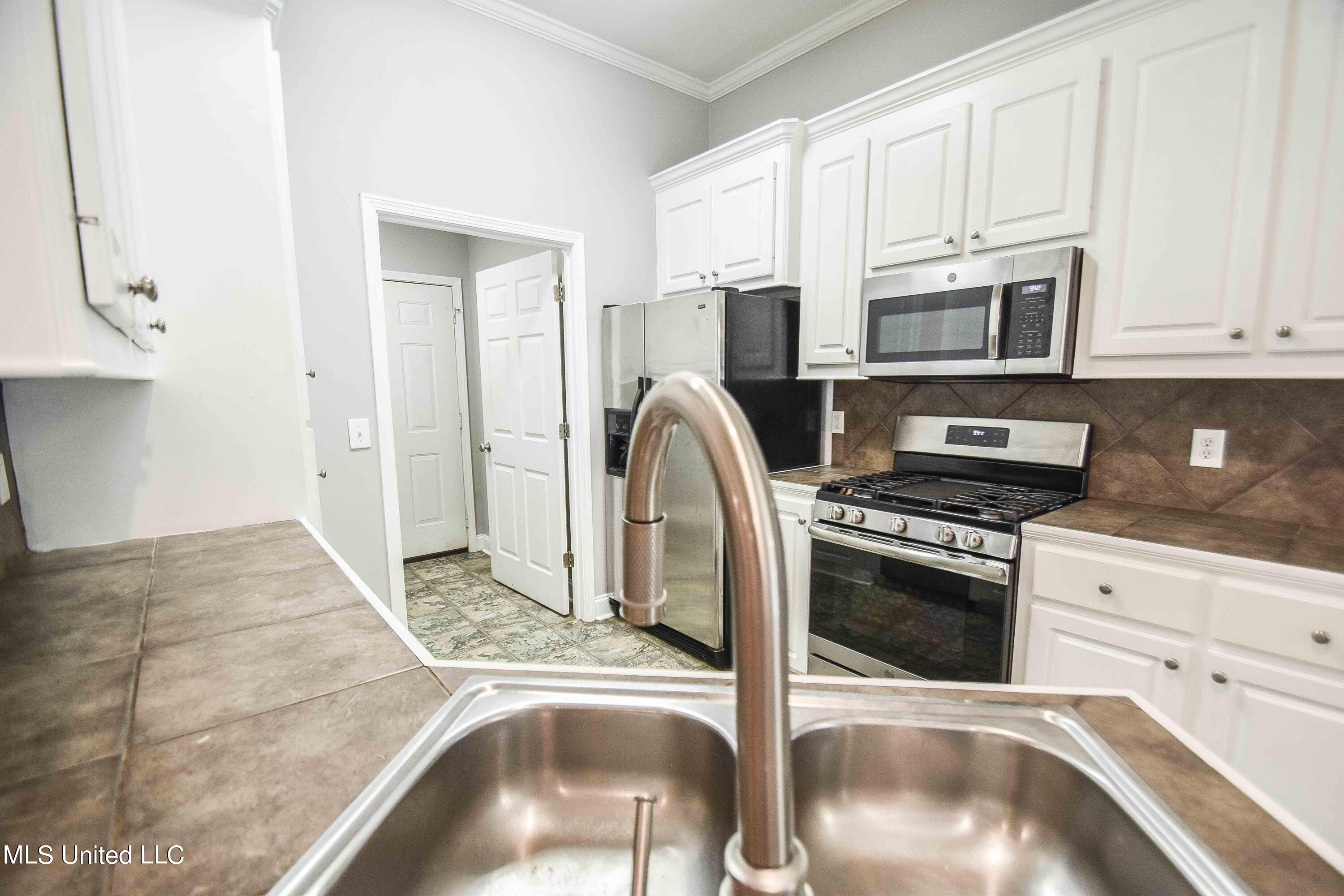 112 Ash Ridge Place Pearl, MS 39208 - Photo 17 of 32 image-17