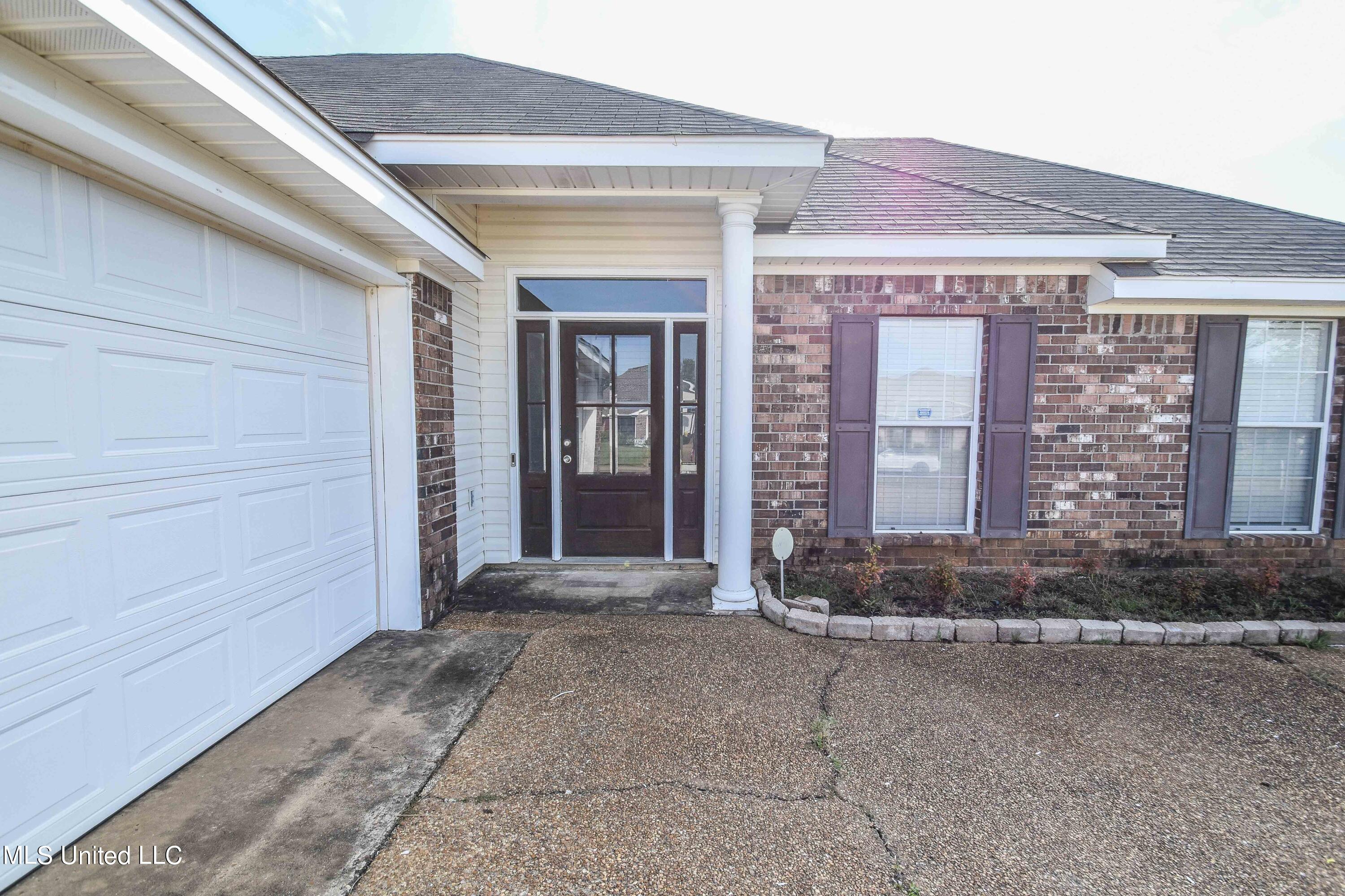 112 Ash Ridge Place Pearl, MS 39208 - Photo 3 of 32 image-3