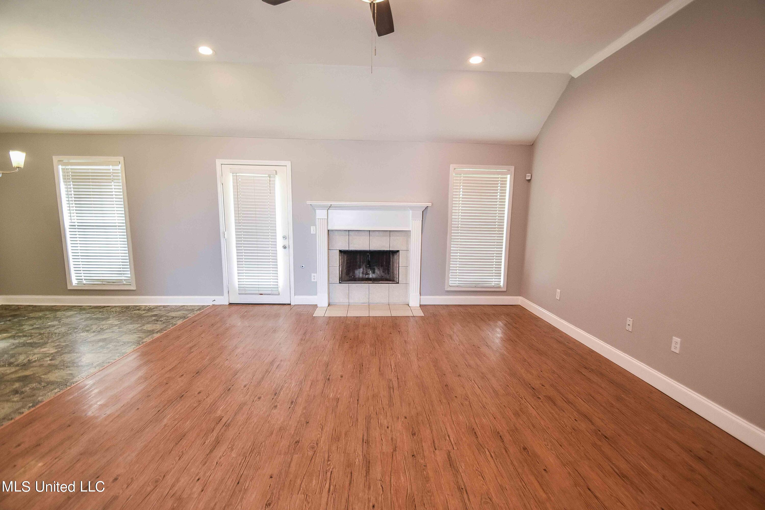 112 Ash Ridge Place Pearl, MS 39208 - Photo 6 of 32 image-5