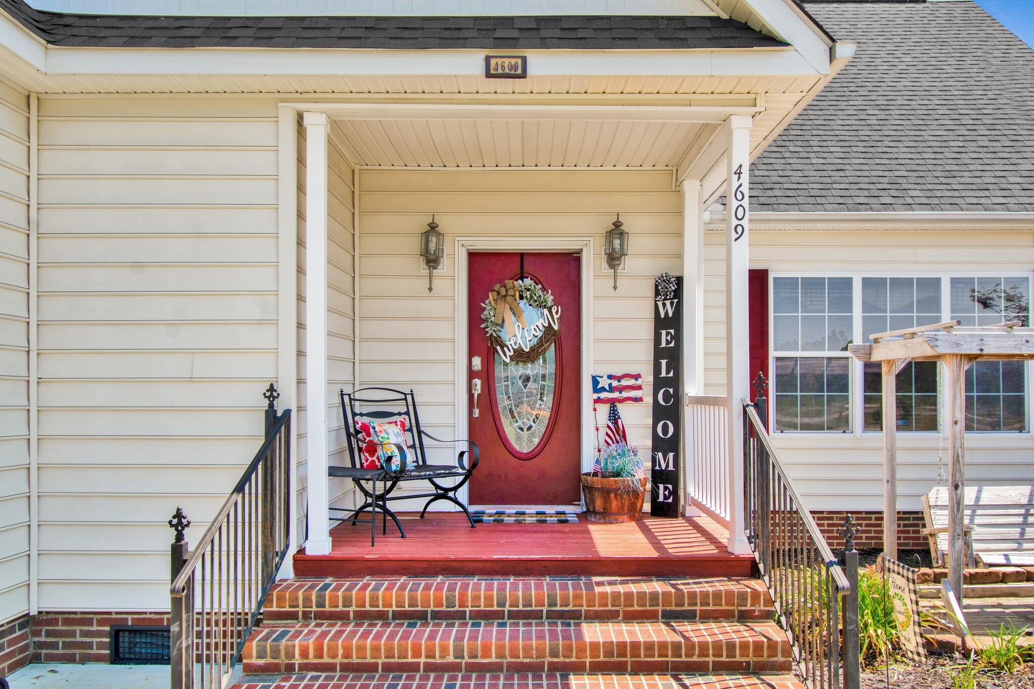 204 North Cromwell Road Savannah, GA 31410 - Photo 3 of 40 4609 Lobelia Rd (4 of 42)