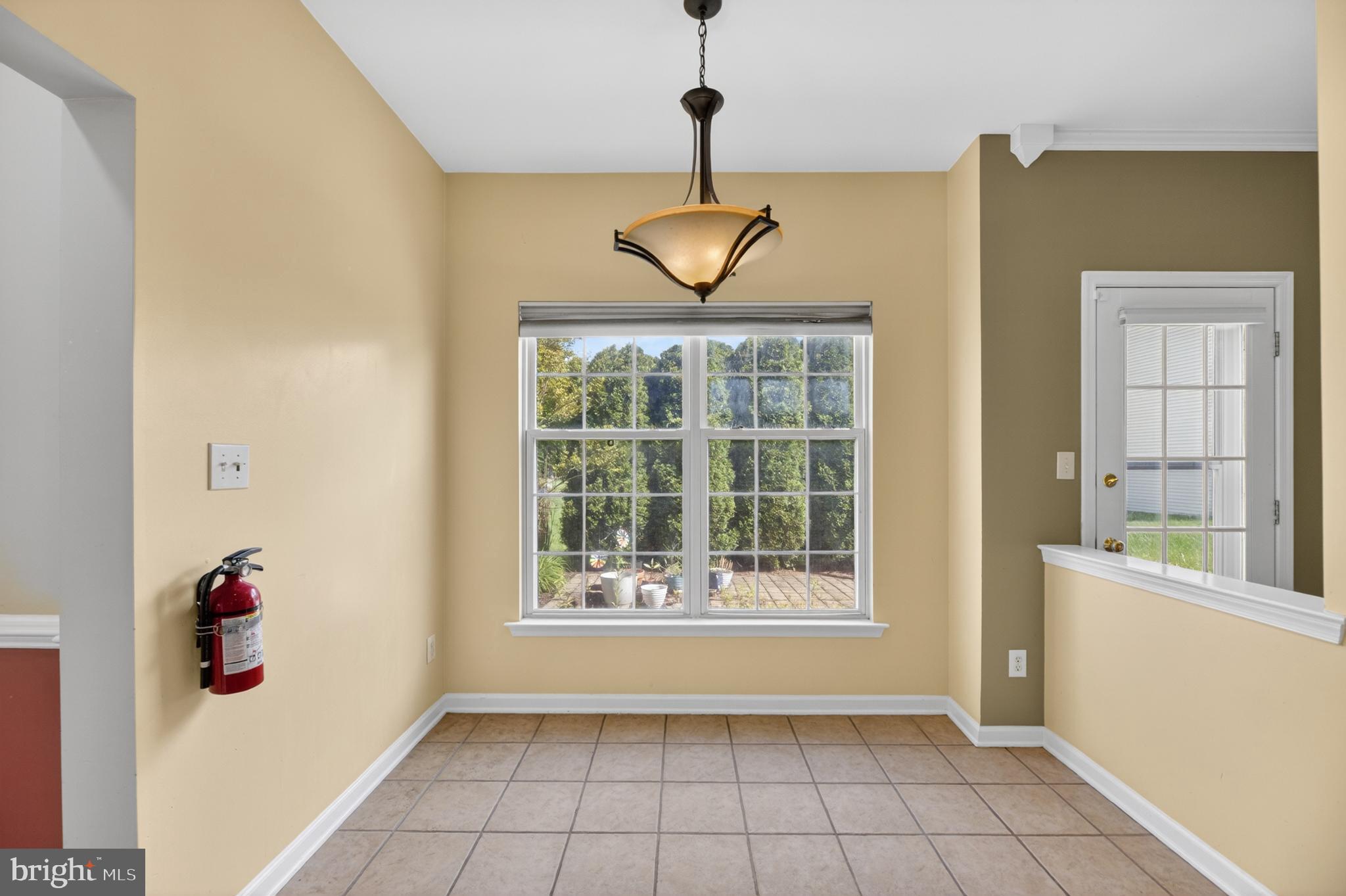 25 Sandstone Road East Windsor, NJ 08520 - Photo 8 of 30