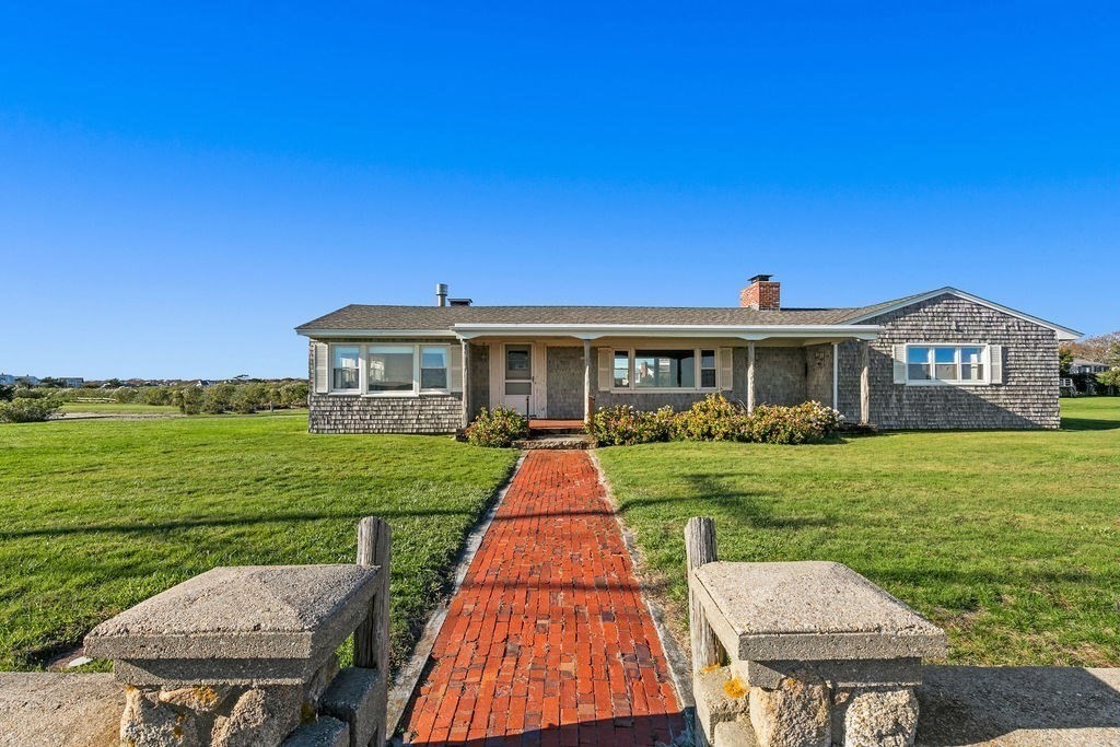 188 Menauhant Road Falmouth, MA 02536 - Photo 20 of 32