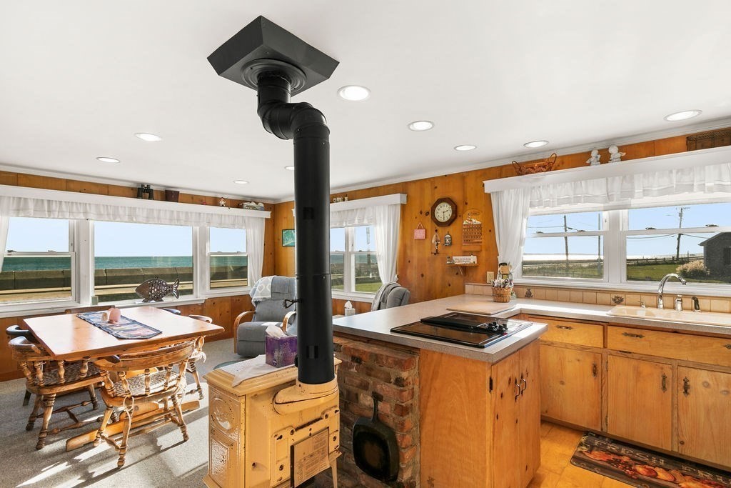 188 Menauhant Road Falmouth, MA 02536 - Photo 7 of 32