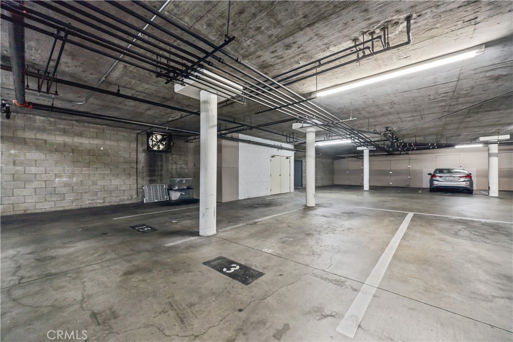 1919 East Beverly Way Long Beach, CA 90802 - Photo 27 of 31 Underground parking