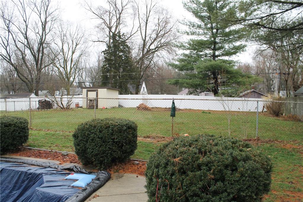 121 Hoss Road Indianapolis, IN 46217 - Photo 4 of 12 Gallery Image 4