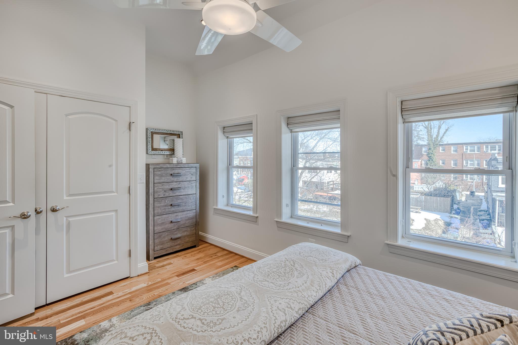 237 16th Street Southeast Washington, DC 20003 - Photo 22 of 47 Sun-filled