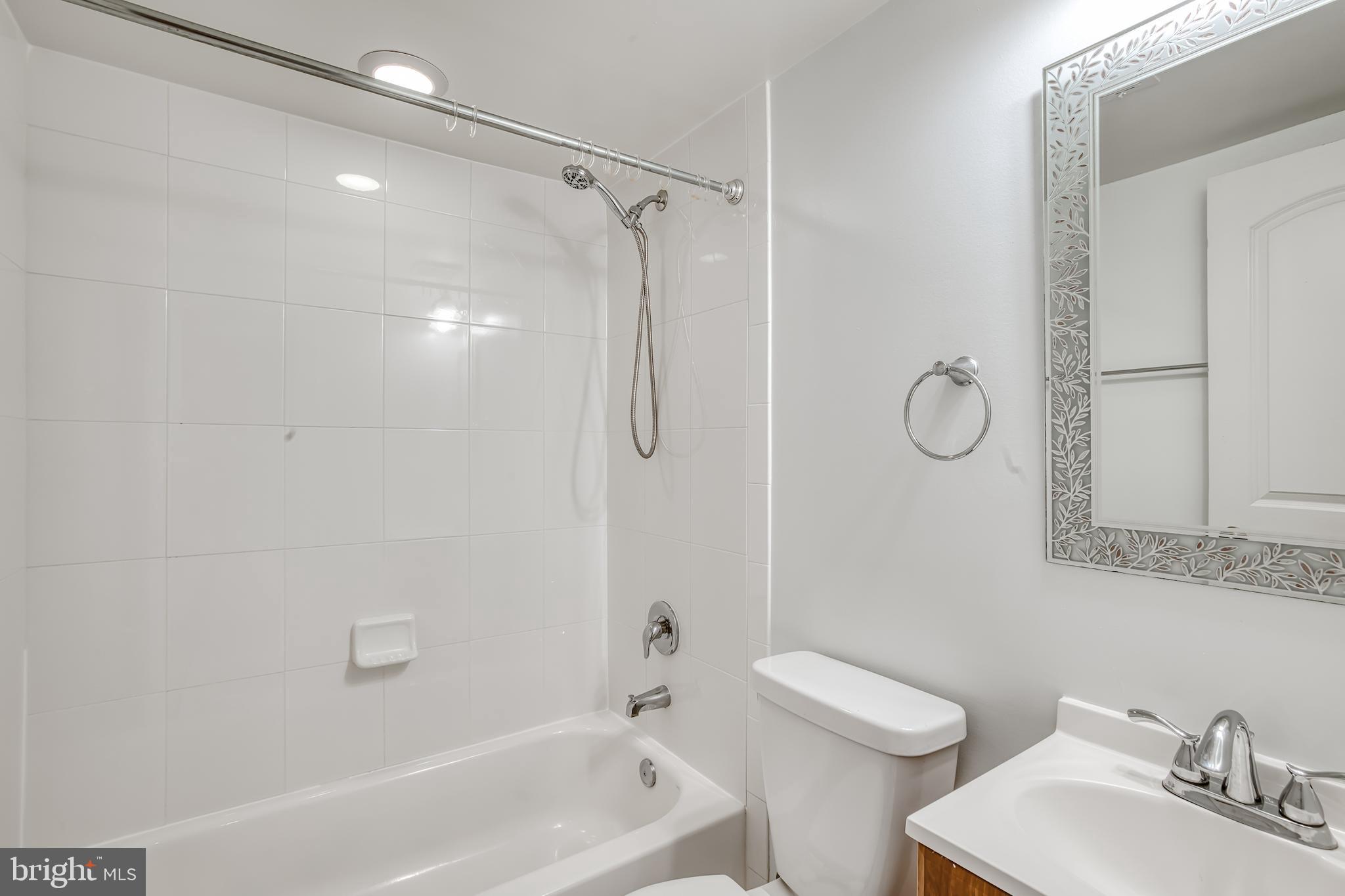 237 16th Street Southeast Washington, DC 20003 - Photo 38 of 47 Full bath with tub/shower