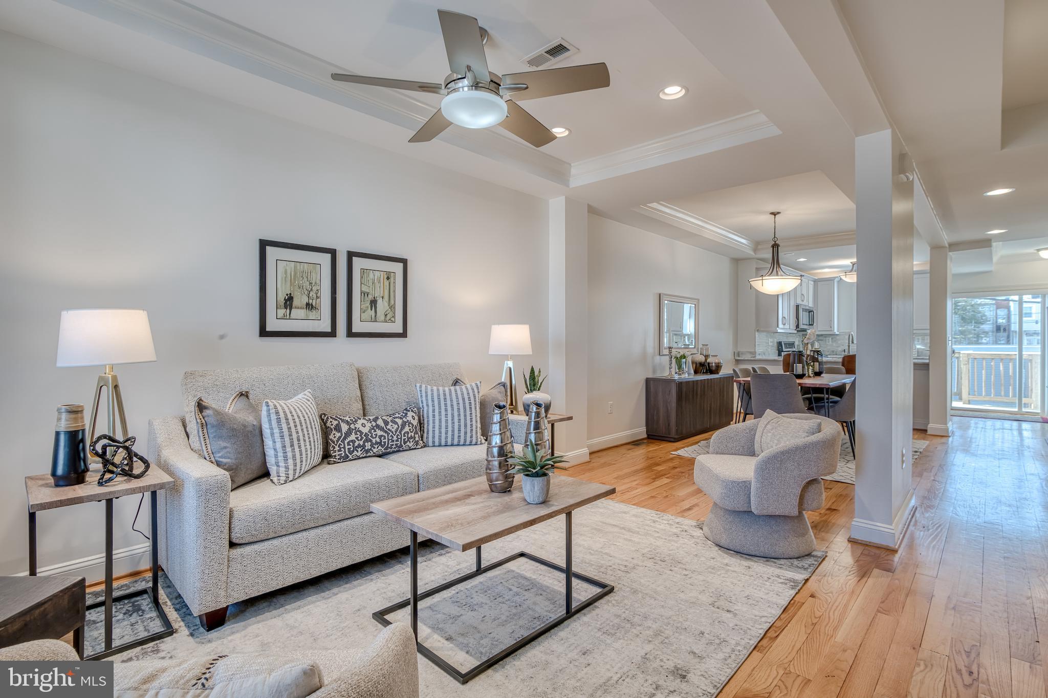 237 16th Street Southeast Washington, DC 20003 - Photo 6 of 47 Living -dining combination