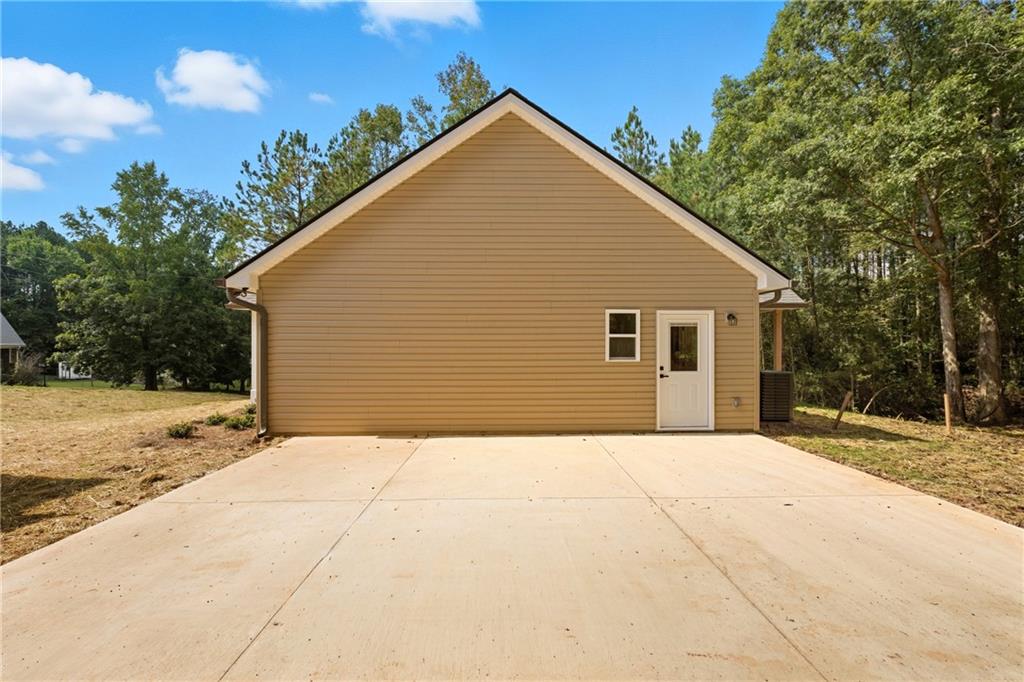 193 Tabitha Page Lane Toccoa, GA 30577 - Photo 26 of 33 a view of backyard of house