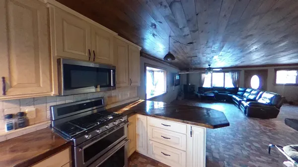 $324,900 | 48225 Great River Road, Palisade, MN 56469