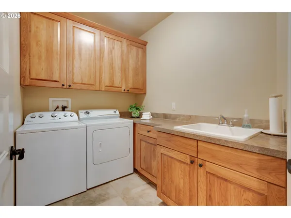 $1,400,000 | 17730 Southwest Pheasant Lane, Beaverton, OR 97003
