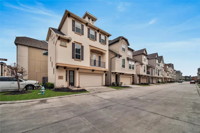 $2,495 | 9603 Cambridge Manor Lane, Houston, TX 77045