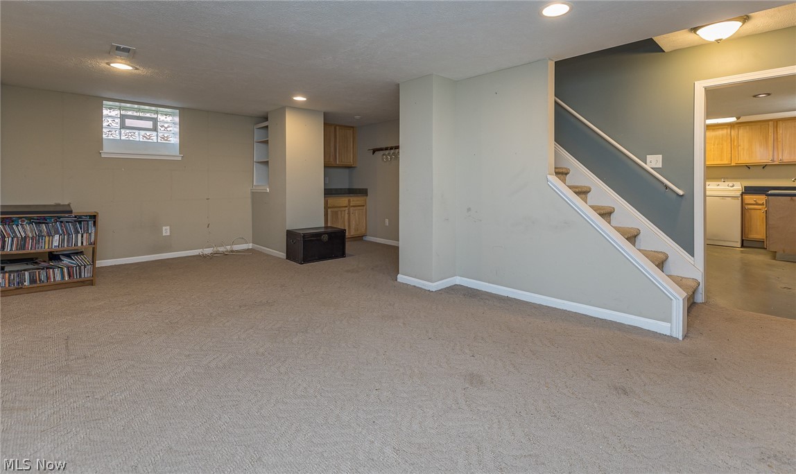 3894 Parkdale Road Cleveland, OH 44121 - Photo 24 of 35