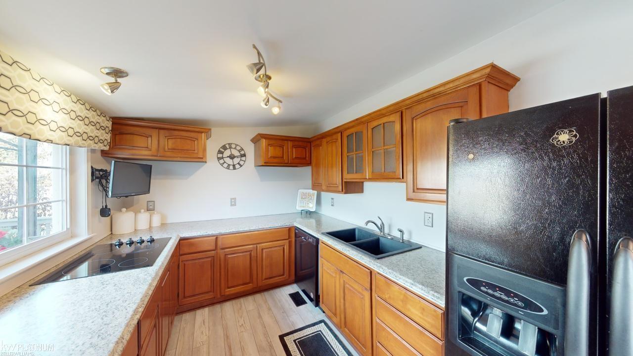 9002 Arnold Road Fair Haven, MI 48023 - Photo 11 of 32 Gallery Image 11