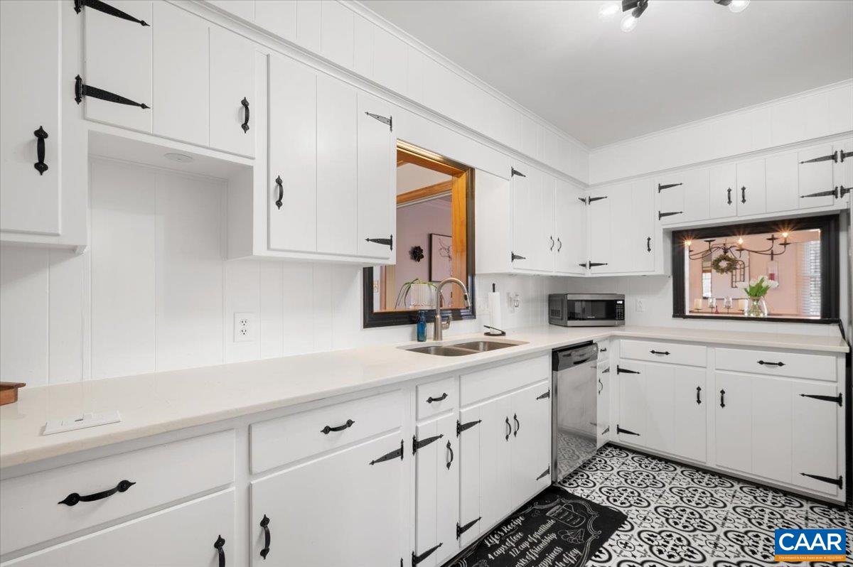 2320 Minor Mill Road Charlottesville, VA 22911 - Photo 9 of 56