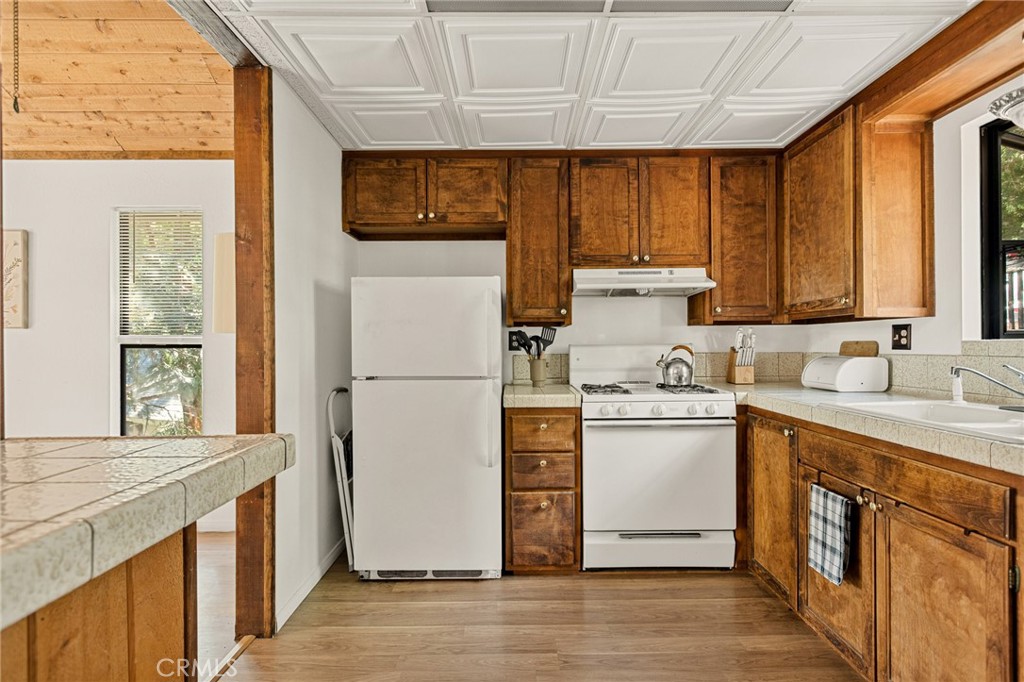 855 Deer Trail Crestline, CA 92325 - Photo 13 of 35