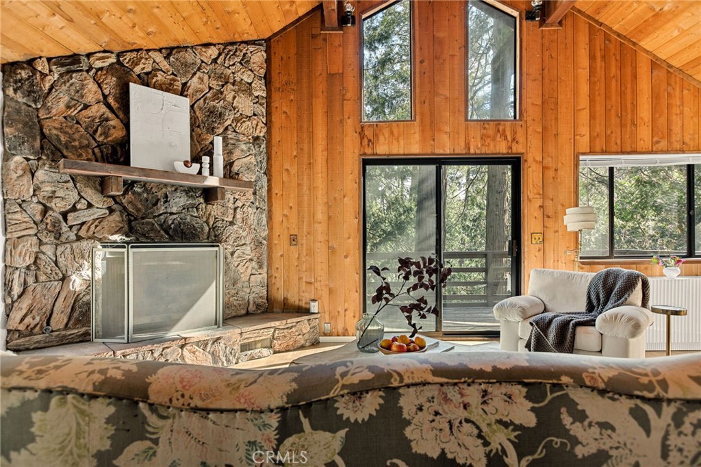 855 Deer Trail Crestline, CA 92325 - Photo 6 of 35