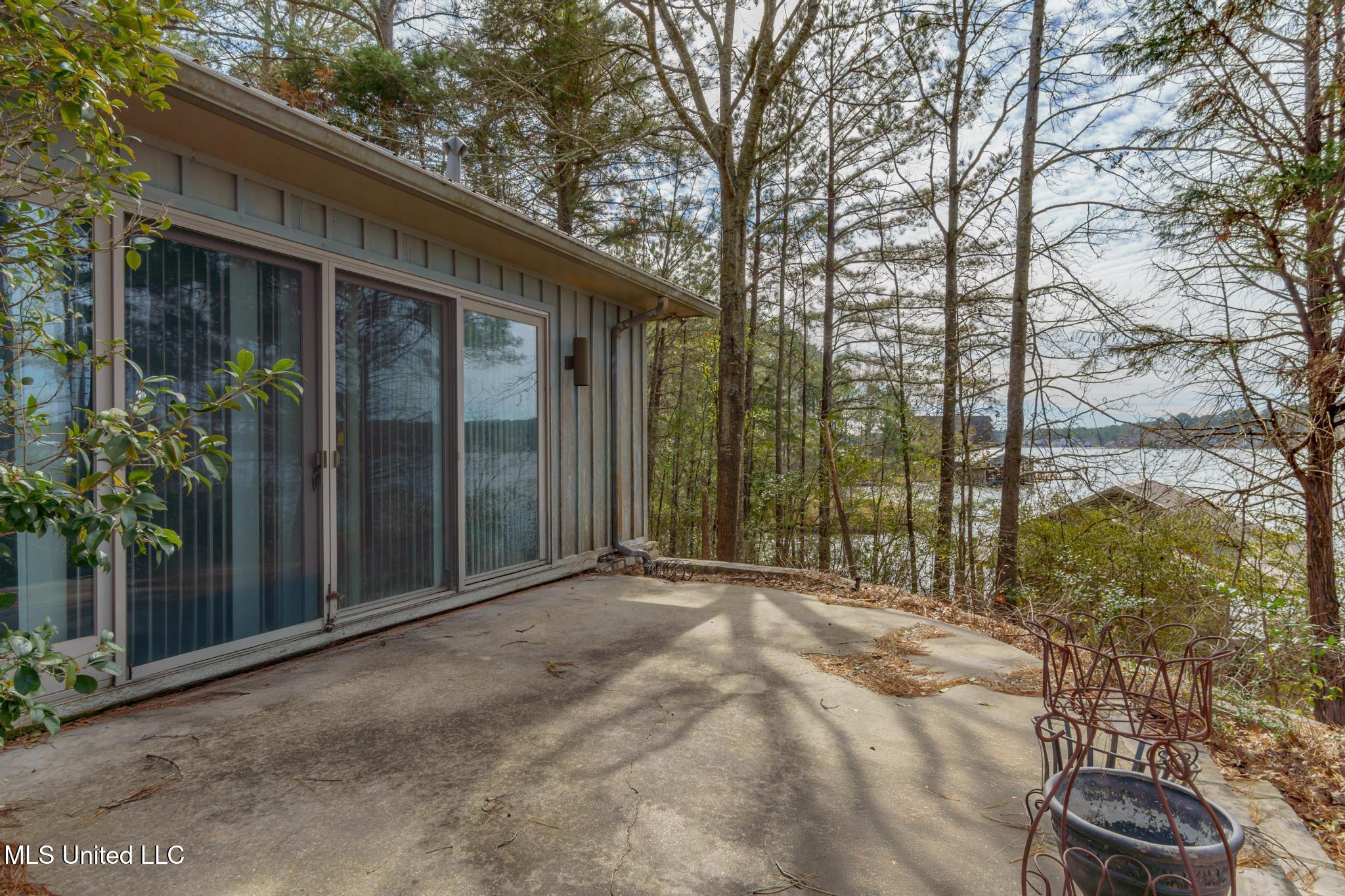 8 Deep Water Point Lumberton, MS 39455 - Photo 17 of 28 8 Deep Water Point-17