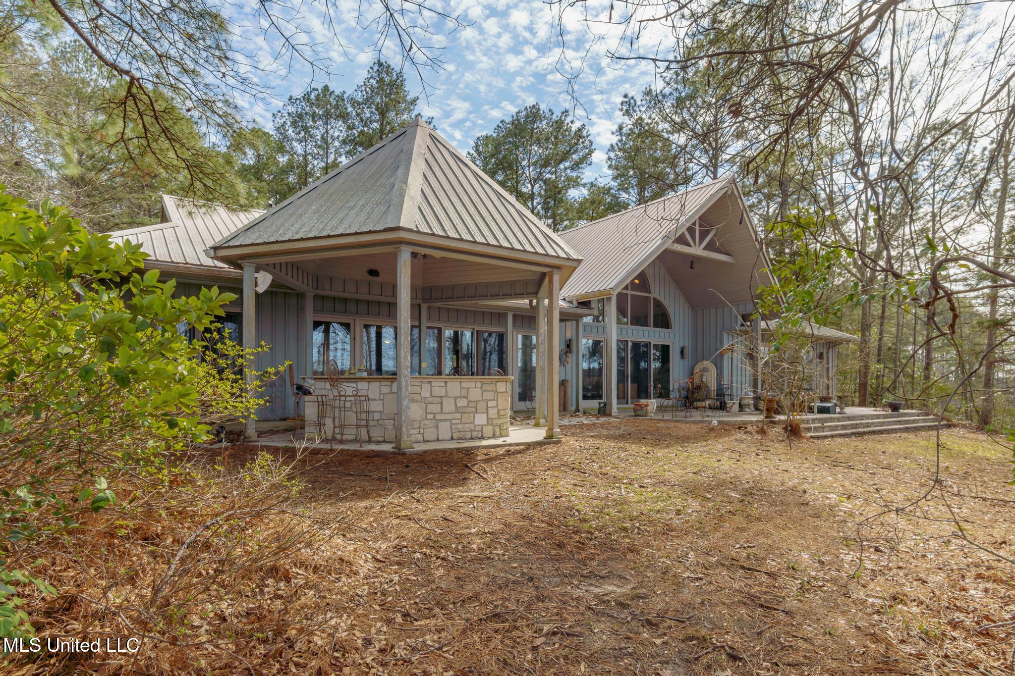 8 Deep Water Point Lumberton, MS 39455 - Photo 18 of 28 8 Deep Water Point-18