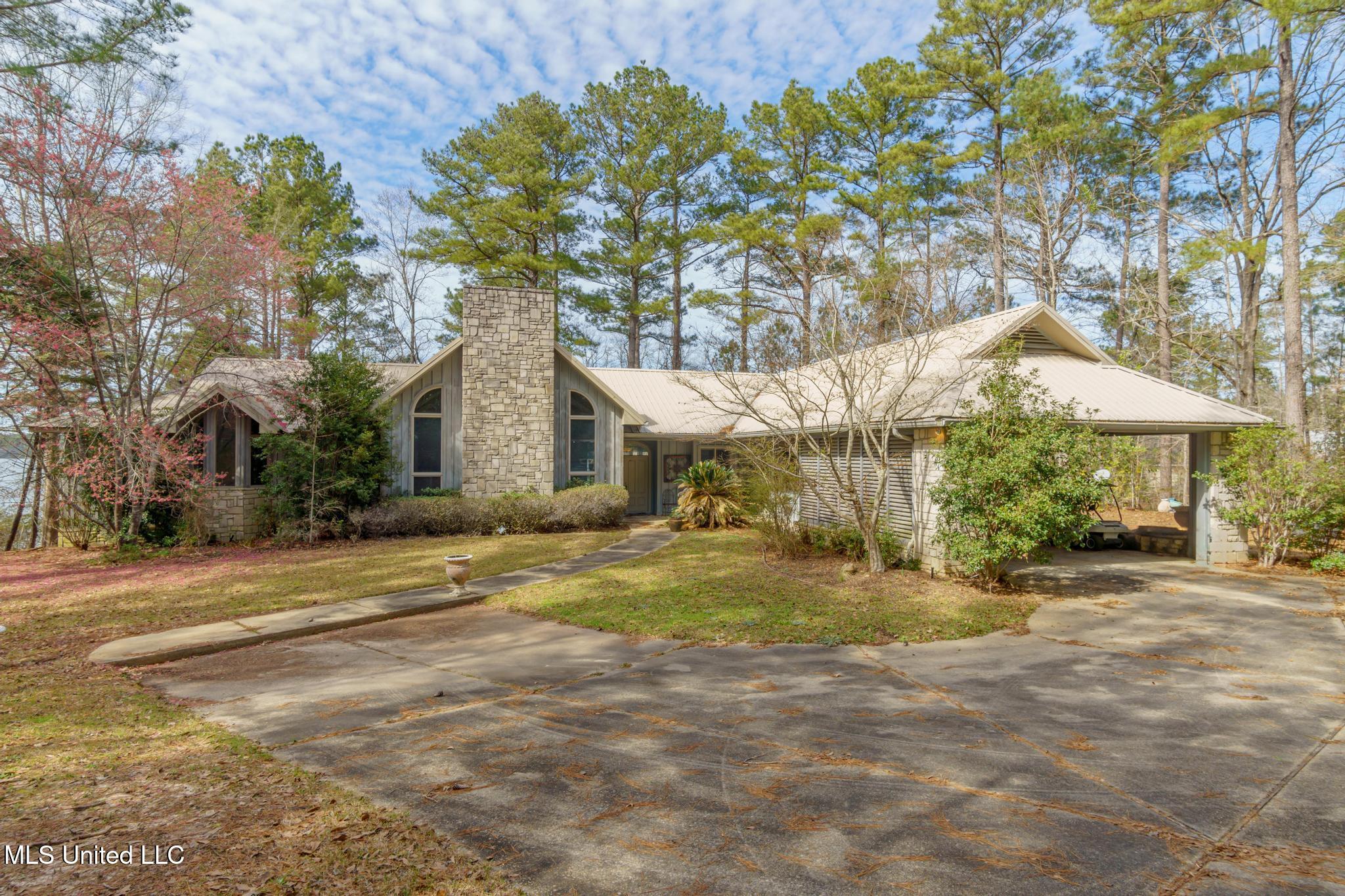 8 Deep Water Point Lumberton, MS 39455 - Photo 2 of 28 8 Deep Water Point-2