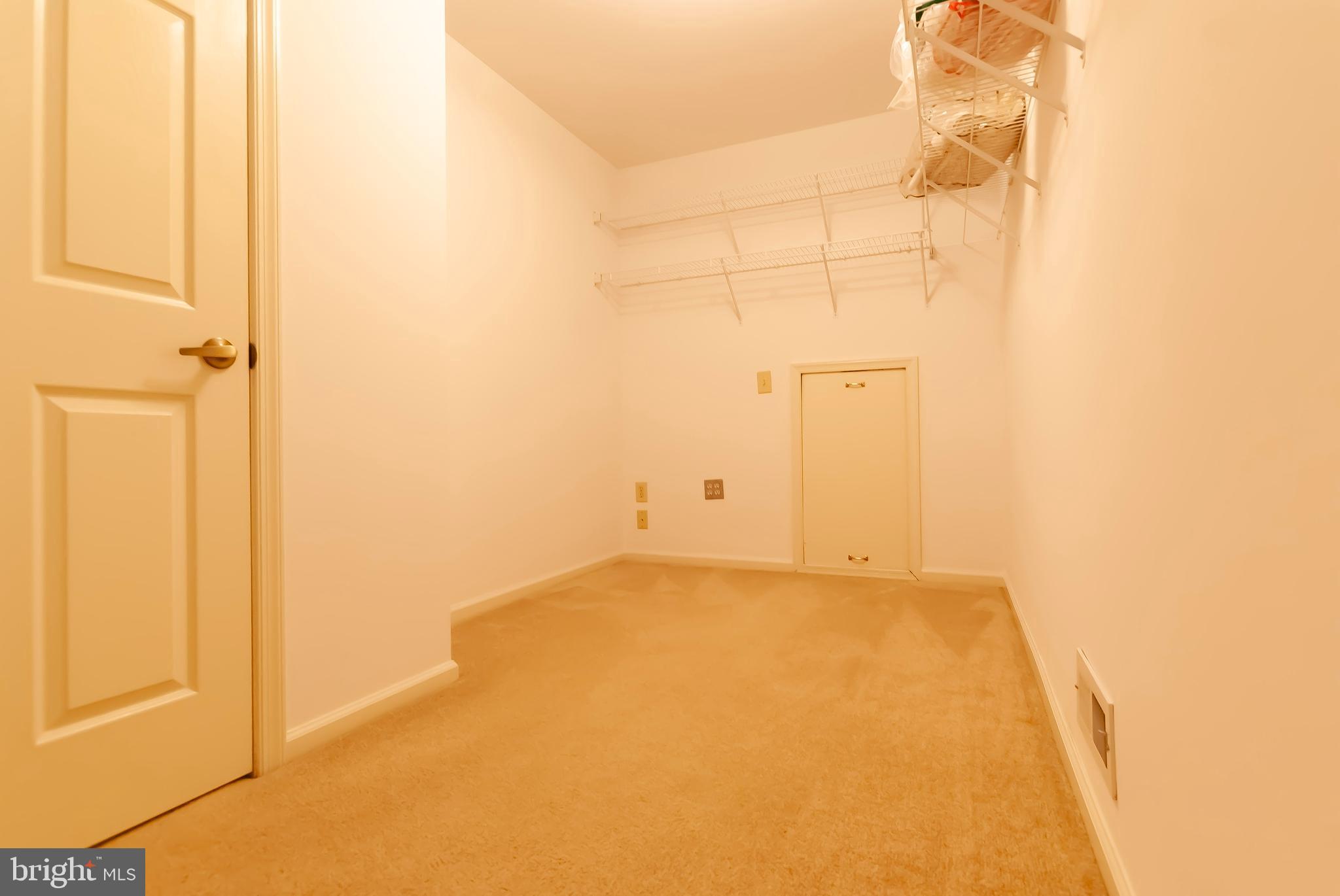 89 Lantern Lane Columbus, NJ 08022 - Photo 38 of 55 a view of empty room