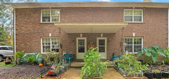 a view of a house with outdoor space