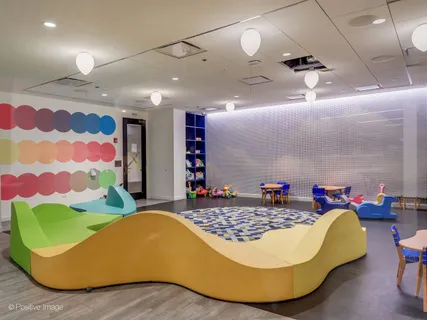 $895,000 | 211 North Harbor Drive, Unit 1801, Chicago, IL 60601