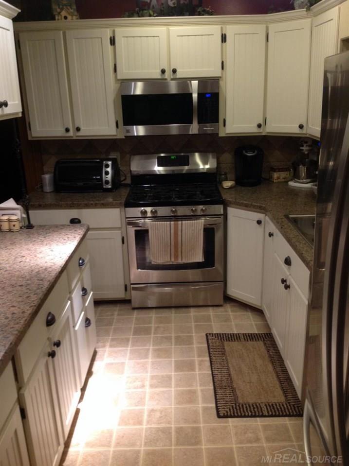 2576 Peck Road Croswell, MI 48422 - Photo 6 of 27 31304103-5.JPG