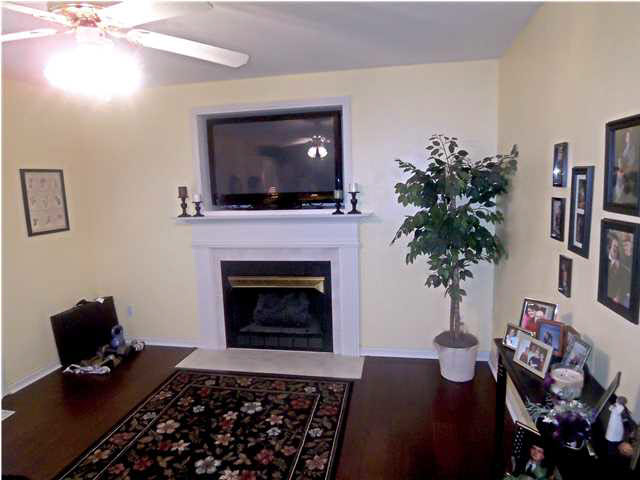 1520 Brixton Road Evansville, IN 47710 - Photo 9 of 17 Gallery Image 9
