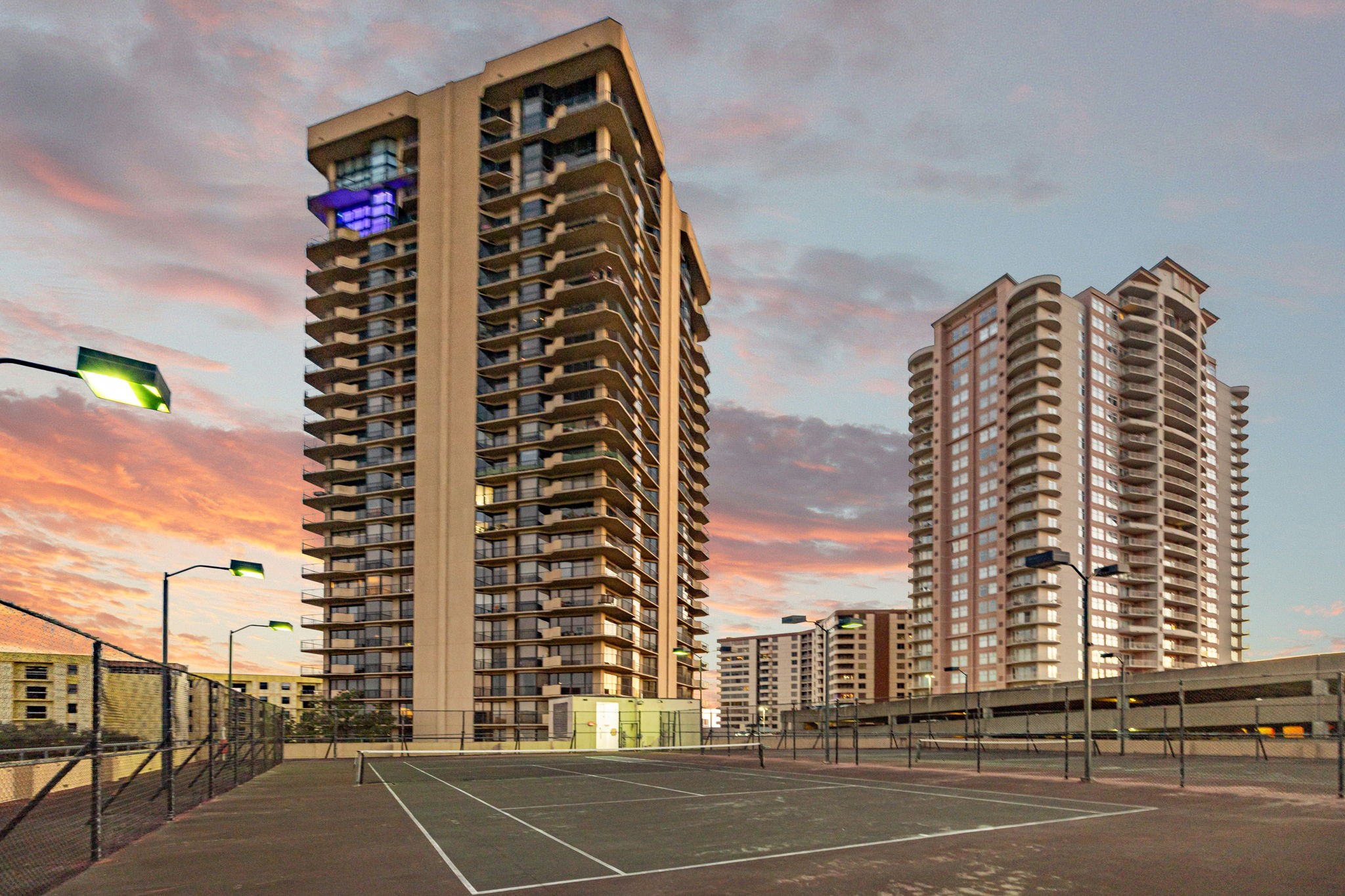3350 McCue Road, Unit 2302 Houston, TX 77056 - Photo 30 of 35 Alternate view of the courts. Not pictured is the on-site walking trail green space.